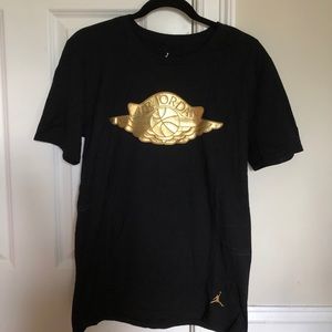 Nike Air Jordan gold 1985 T-shirt (size S)
